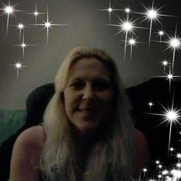 Meet your Posher, Lyn - Picture 1 of 1